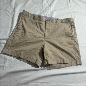 L.L. Bean Women's Size 16 Favorite Fit Khaki Shorts